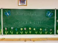 Kép szöveg